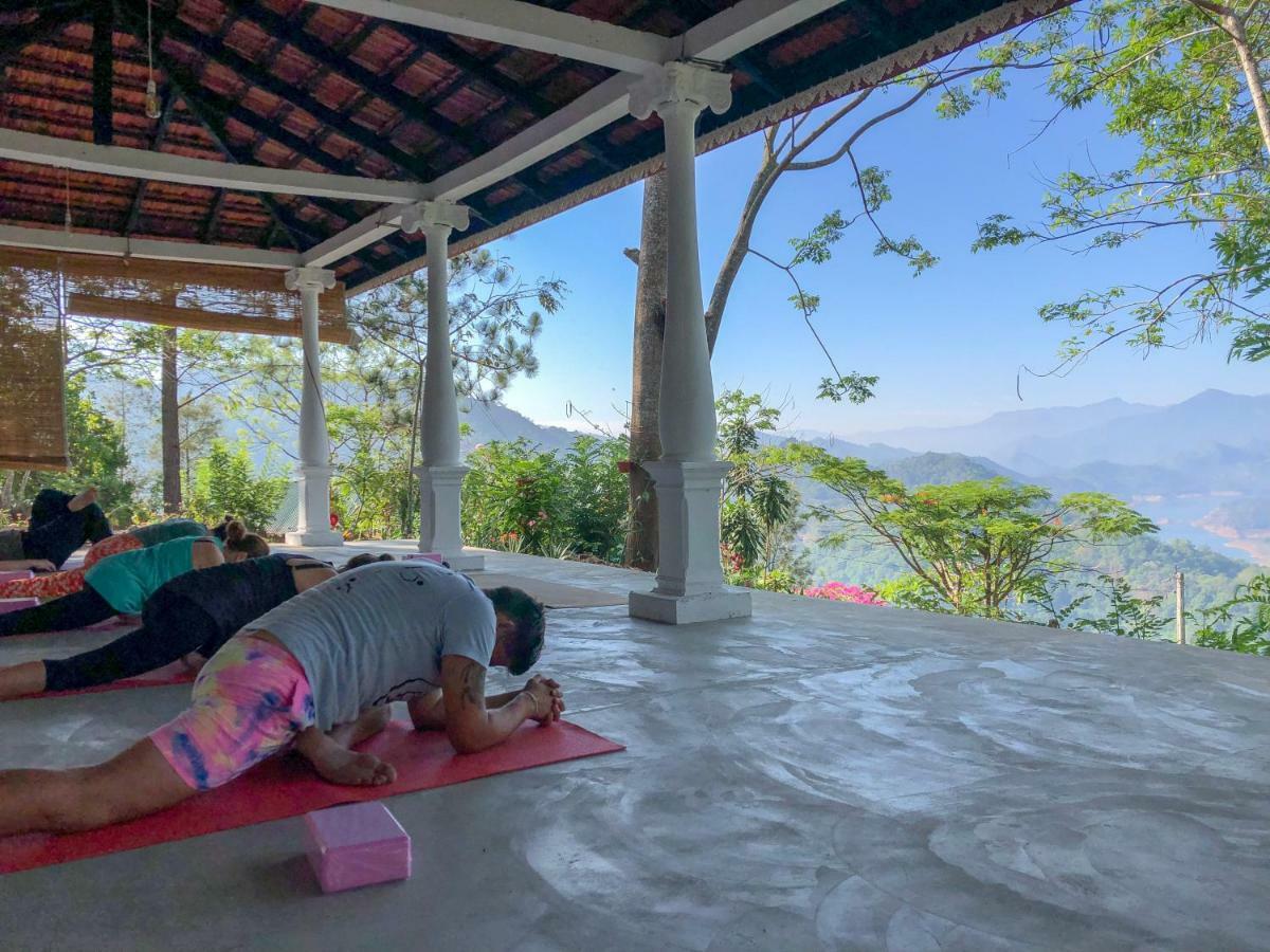 Welikande Yoga Retreats Hotel ดิกานา ภายนอก รูปภาพ